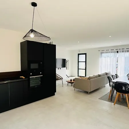 La Tonka, Maison Neuve Proche Ocean サン・ジャン·ド・モン