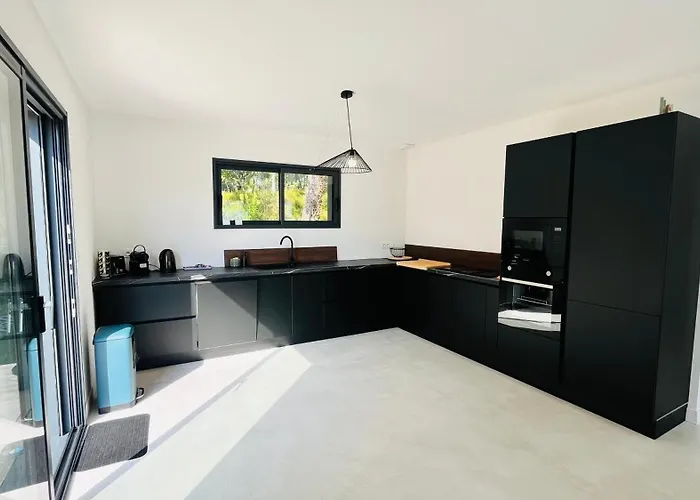 La Tonka, Maison Neuve Proche Ocean